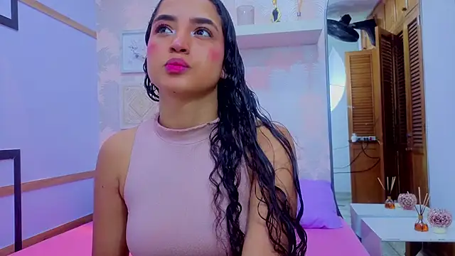 Emma Thompssonn online show from 7, 4, 2026