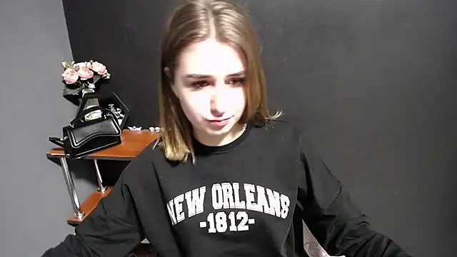 Snapshot of Sunny_siren chatting on 13, 2, 2026 Sunny siren online show from 13, 2, 2026