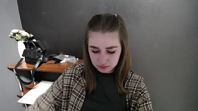Snapshot of Sunny_siren chatting on 15, 5, 2026 Sunny siren online show from 15, 5, 2026