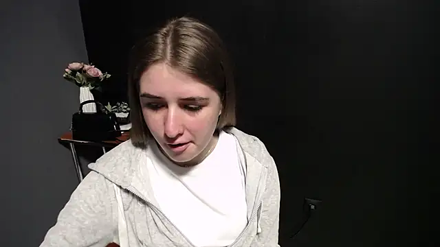 Sunny siren online show from 30, 3, 2026