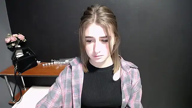 Snapshot of Sunny_siren chatting on 6, 2, 2026 Sunny siren online show from 6, 2, 2026