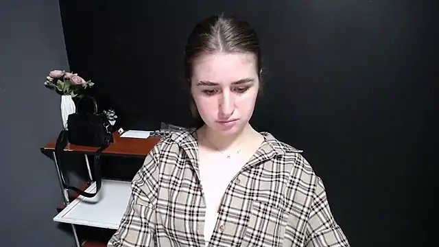 Sunny siren online show from 18, 3, 2026