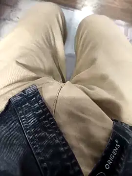 Snapshot of aarus482 chatting on 19, 1, 2026 aarus482 online show from 19, 1, 2026