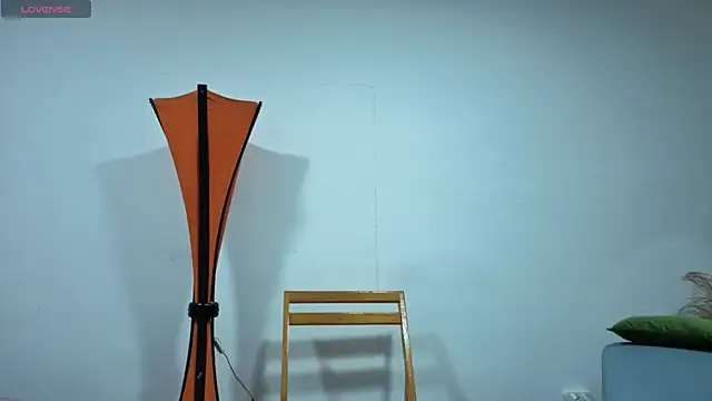 fransheskarossi online show from 15, 4, 2026