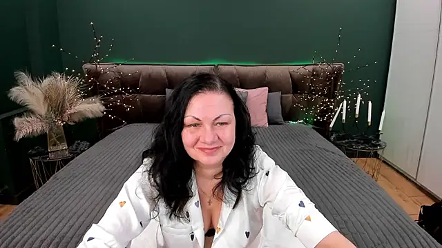 IrissMoon online show from 16, 3, 2026