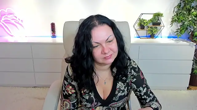 IrissMoon online show from 25, 2, 2026