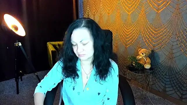 IrissMoon online show from 22, 5, 2026