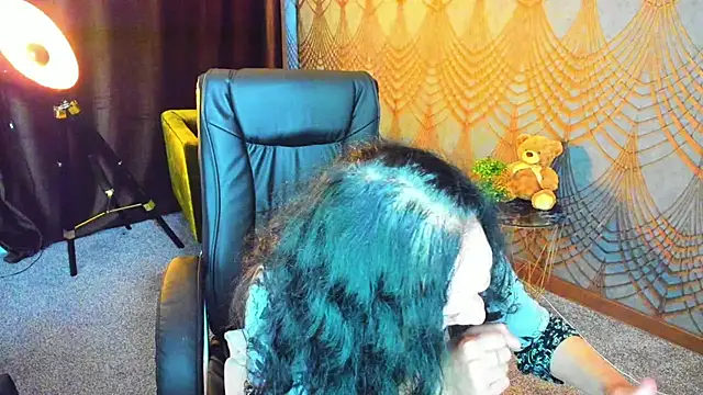 IrissMoon online show from 11, 5, 2026