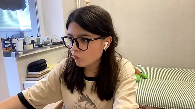 Snapshot of SaintMari chatting on 16, 7, 2026 SaintMari online show from 16, 7, 2026