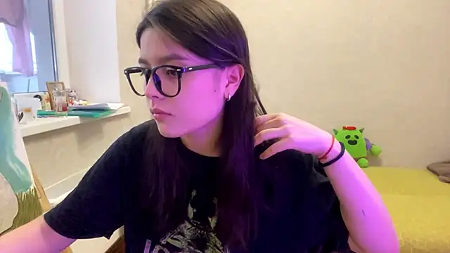 Snapshot of SaintMari chatting on 6, 6, 2026 SaintMari online show from 6, 6, 2026