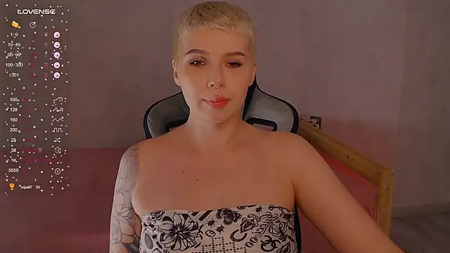 Elise Day online show from 24, 6, 2026