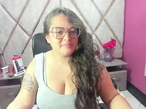 Sarah Boobs  online show from 10, 4, 2026