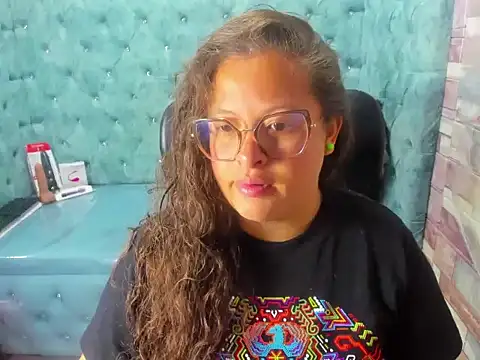 Sarah Boobs  online show from 15, 4, 2026