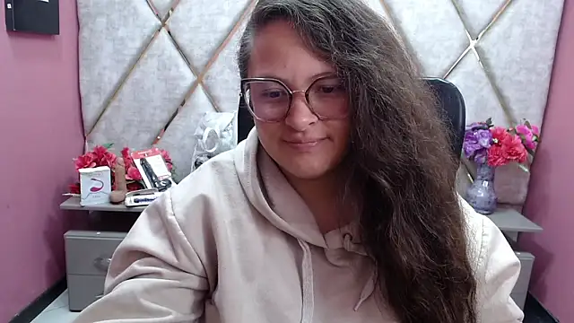 Sarah Boobs  online show from 6, 2, 2026