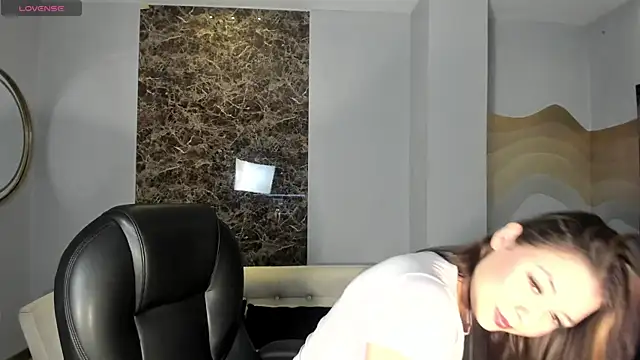 Snapshot of EmilyCarterX chatting on 26, 6, 2026 EmilyCarterX online show from 26, 6, 2026