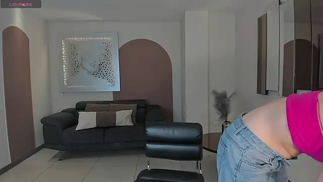 DaliaRose  online show from 5, 2, 2026