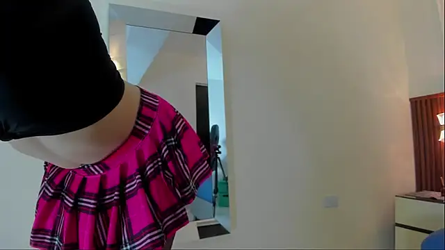 MARIE TAPNER online show from 10, 4, 2026