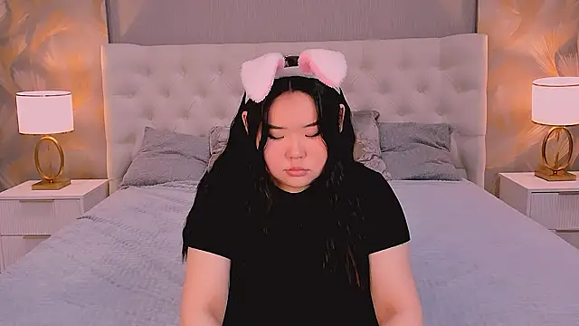 YUMI G online show from 1, 3, 2026