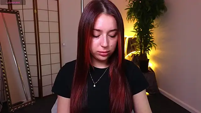 AnikaHarryson online show from 12, 5, 2026