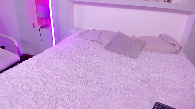 Rosy Sweet online show from 2, 2, 2026