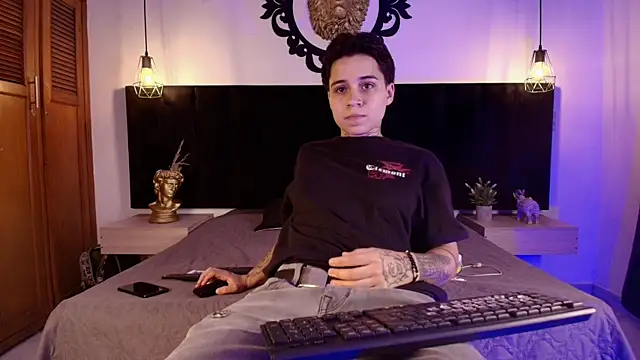 Snapshot of Parker_Noah chatting on 17, 1, 2026 Parker Noah online show from 17, 1, 2026