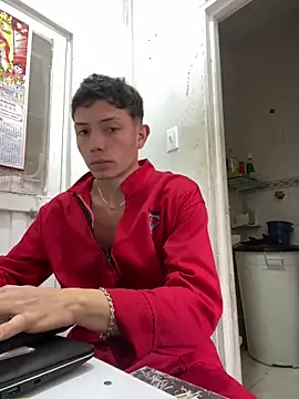 santiObrero online show from 4, 2, 2026