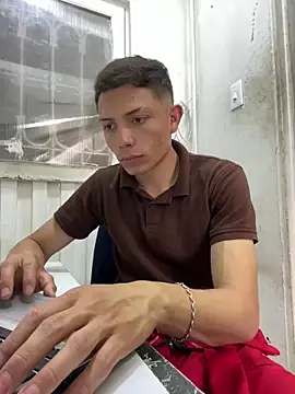 santiObrero online show from 3, 3, 2026