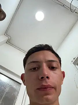 Snapshot of santiObrero chatting on 27, 6, 2026 santiObrero online show from 27, 6, 2026