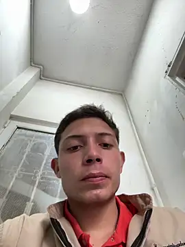 santiObrero online show from 22, 5, 2026