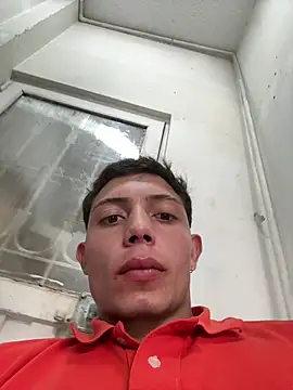 Snapshot of santiObrero chatting on 10, 7, 2026 santiObrero online show from 10, 7, 2026