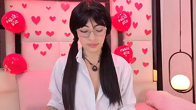 JuneCollins online show from 15, 2, 2026