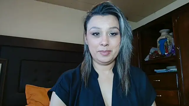 Snapshot of aitanalove_ chatting on 17, 6, 2026 aitanalove online show from 17, 6, 2026