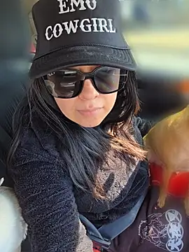 AriannaPenaxo online show from 10, 4, 2026