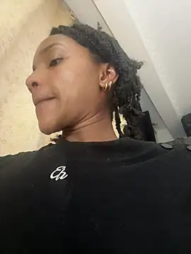 Snapshot of Ebony_love07 chatting on 6, 6, 2026 Ebony love07 online show from 6, 6, 2026