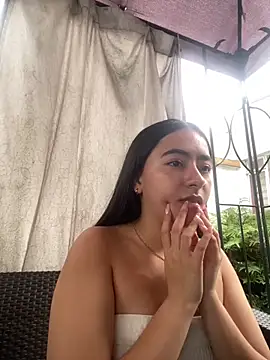 AuroraJohns Pink online show from 11, 2, 2026