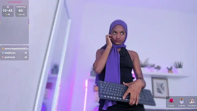 Snapshot of Amira_Alzahra chatting on 12, 6, 2026 Amira Alzahra online show from 12, 6, 2026