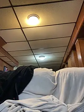 Snapshot of givemeabreak34 chatting on 6, 2, 2026 givemeabreak34 online show from 6, 2, 2026