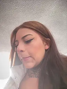 EmilyMoore Pink online show from 4, 2, 2026