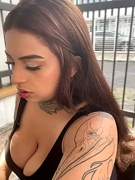 EmilyMoore Pink online show from 2, 2, 2026