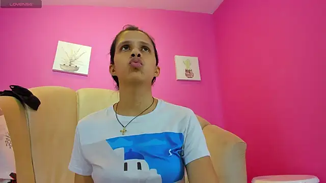 Snapshot of mitzukywinteer chatting on 19, 2, 2026 mitzukywinteer online show from 19, 2, 2026