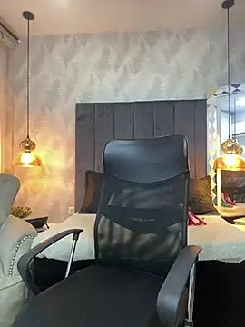 Auri   online show from 20, 5, 2026