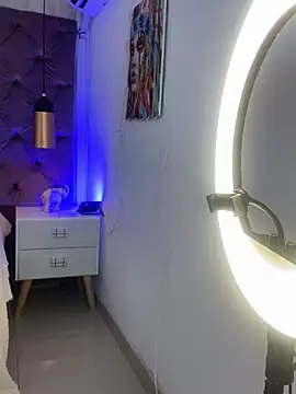 Auri   online show from 10, 2, 2026