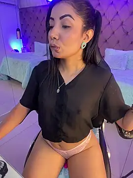 Auri   online show from 30, 3, 2026