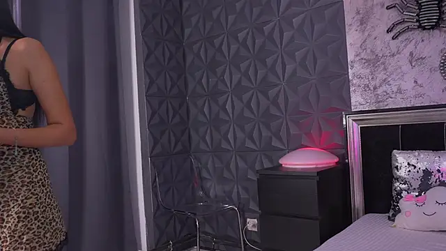 Tarra Star online show from 13, 2, 2026