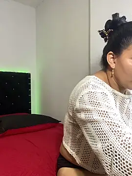 Snapshot of Helena-Paola chatting on 7, 6, 2026 Helena-Paola online show from 7, 6, 2026