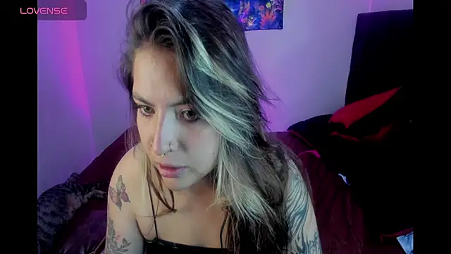 lunaa rayy420 online show from 21, 6, 2026