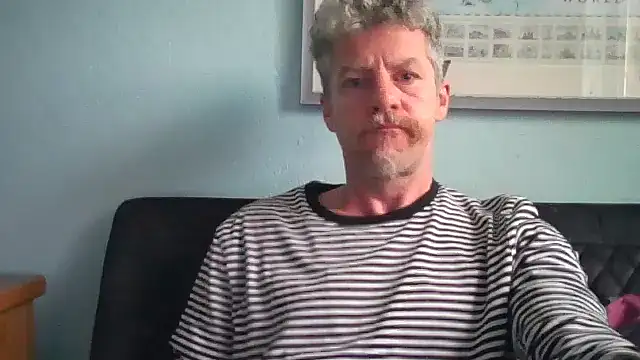 chiichii23 online show from 9, 10, 2025