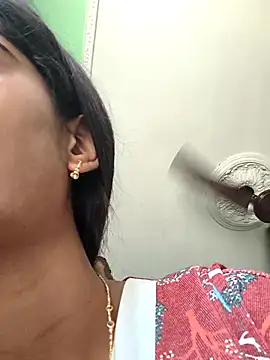 Cute-Natashaa online show from 13, 3, 2026