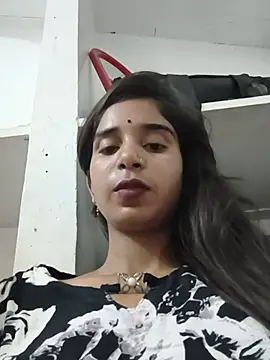 Cute-Natashaa online show from 23, 7, 2026