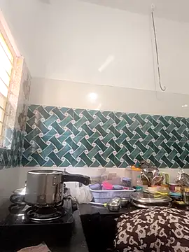 Hot-Tinaa online show from 14, 2, 2026